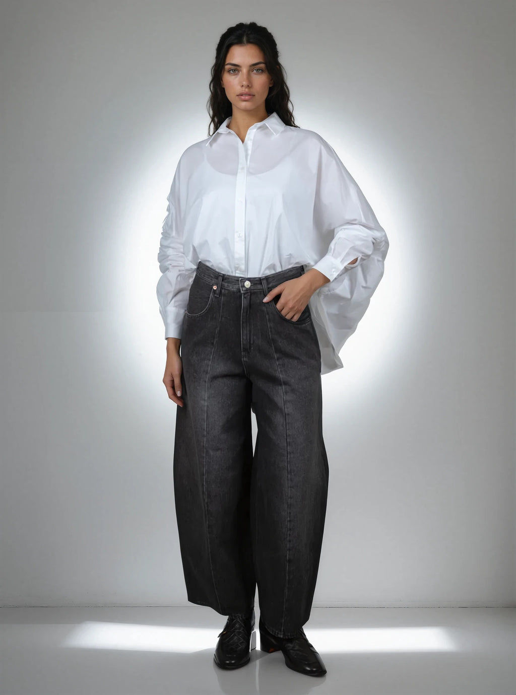 Wide Leg Denim Jeans in Washed Black
